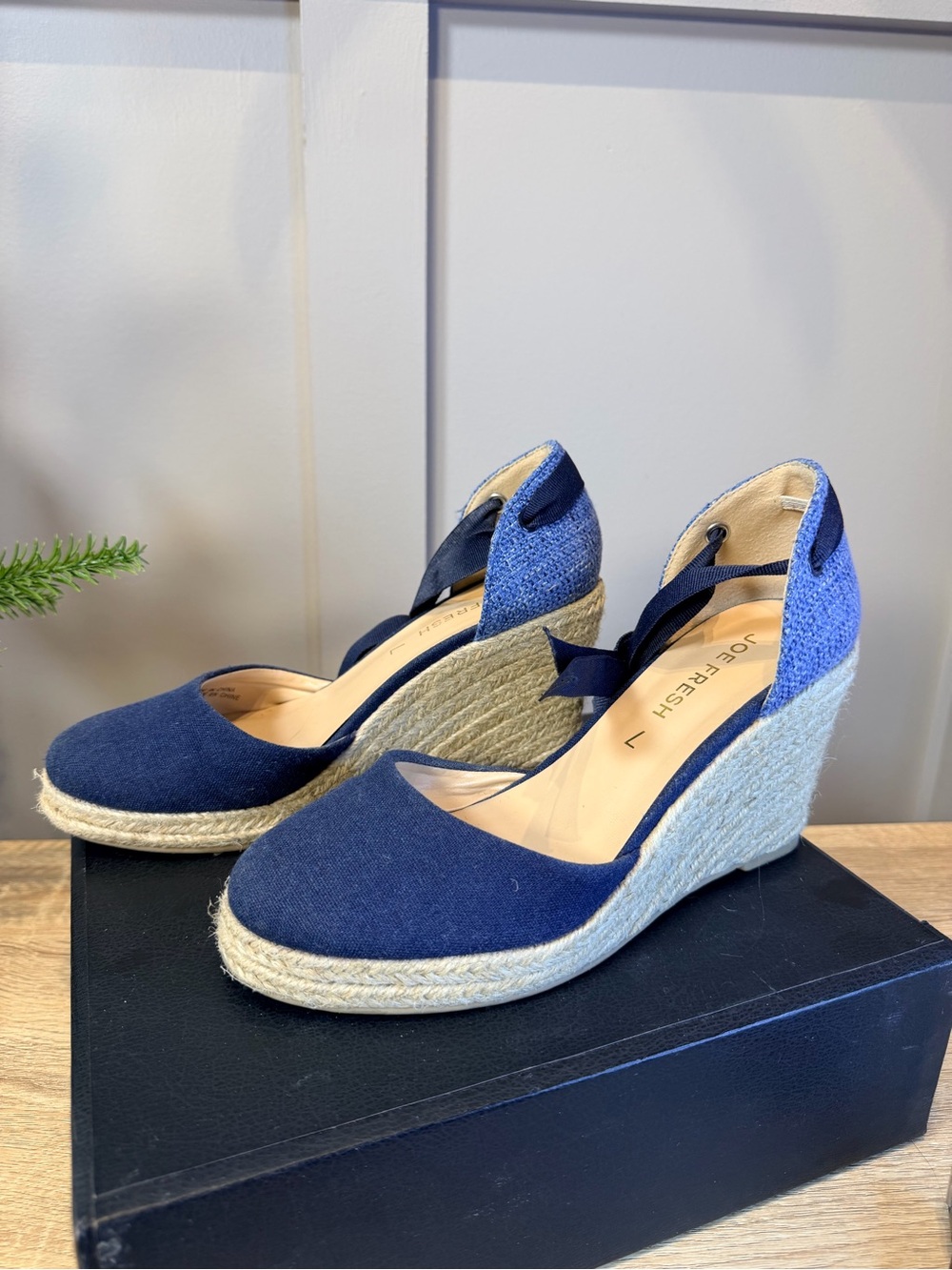Joe Fresh Espadrille Wedge Blue Size 7